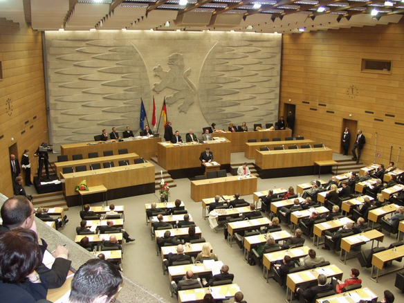 Der Plenarsaal des Hessischen Landtags von 1962-2004 © Hessischer Landtag