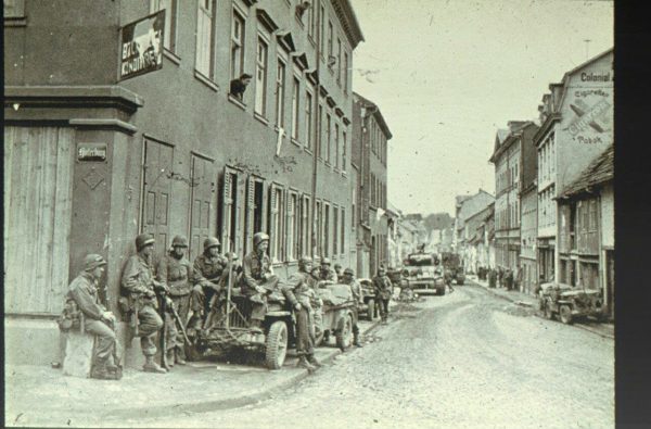Eindrücken der Amerikaner in der Kronhoffstraße in Fulda 1945 © Stadtarchiv Fulda